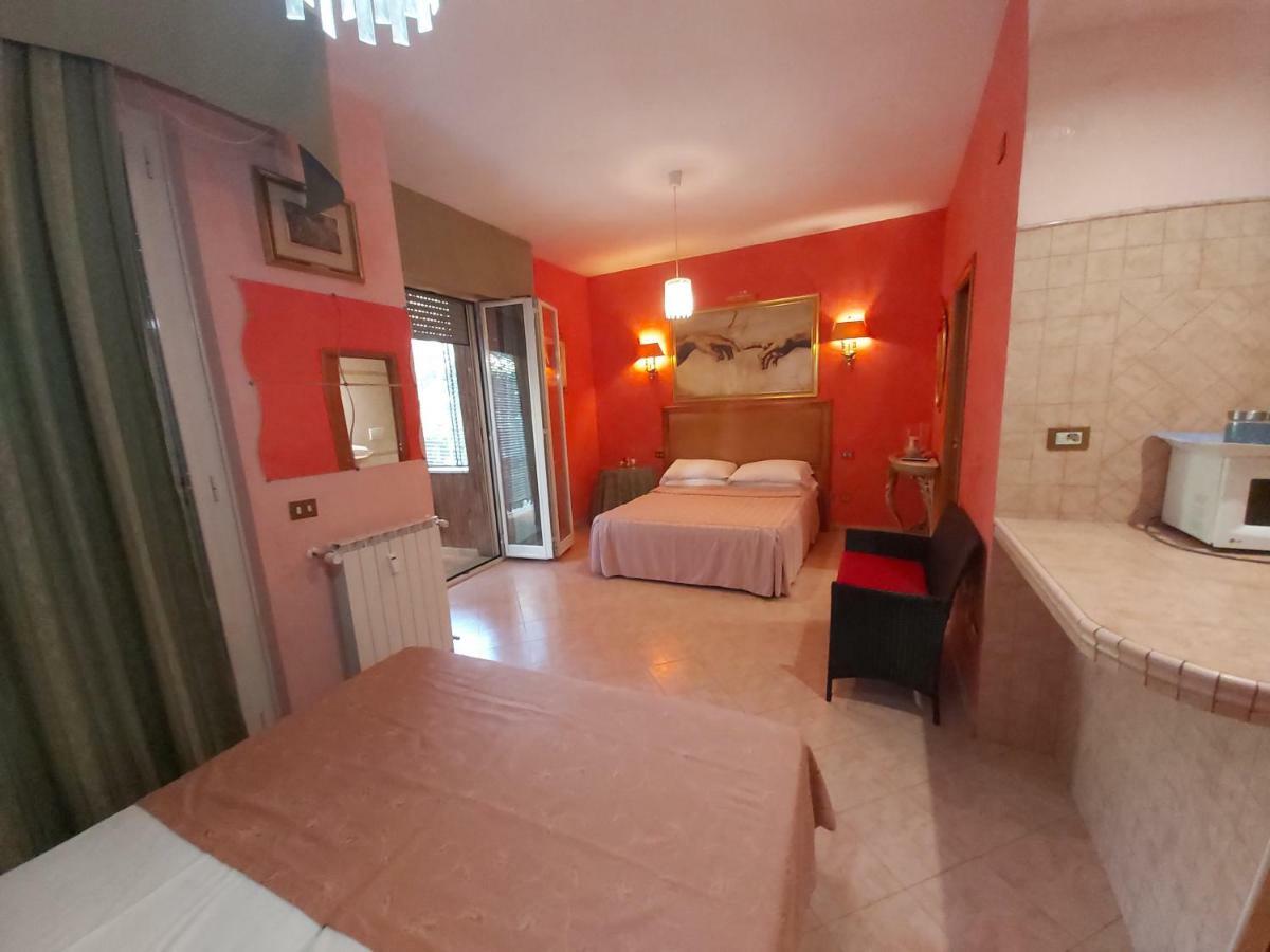 Suites Oliveri Viale Marconi Рим Екстериор снимка