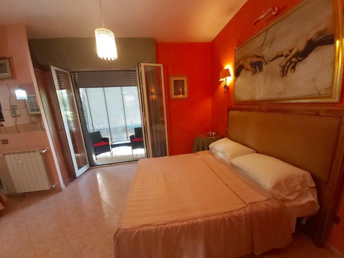 Suites Oliveri Viale Marconi Рим Екстериор снимка